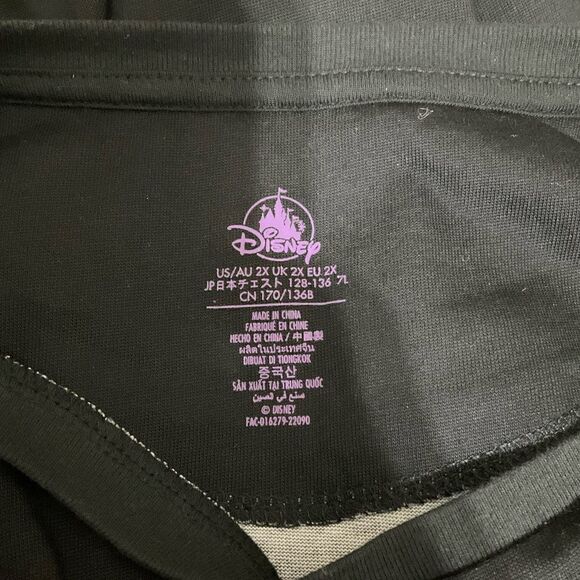 Disney Nightmare Before Christmas  Let's Be Friends Graphic Tee size 2X NWT - Picture 2 of 3